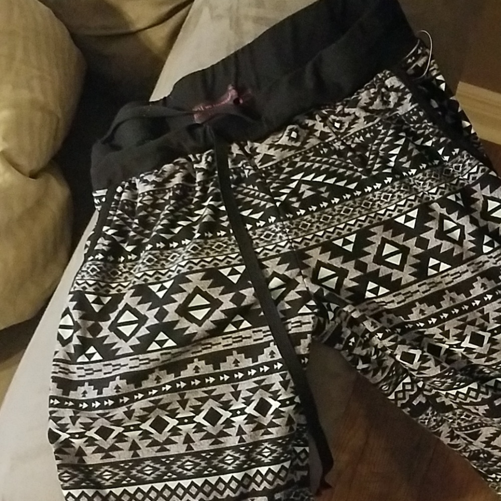 Joggers NWOT